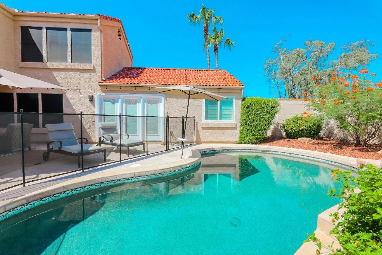 Poolside Getaway Villa Scottsdale