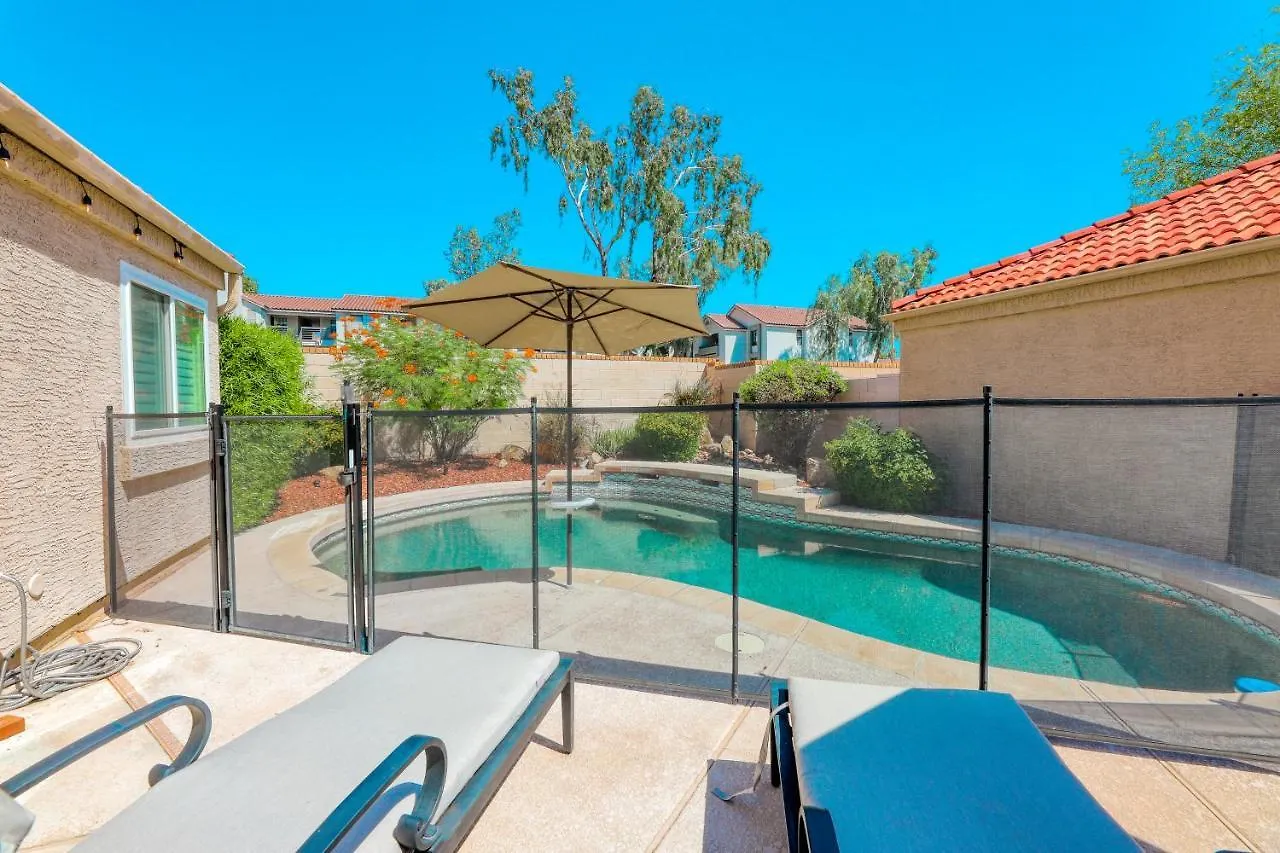 Poolside Getaway Villa Scottsdale 0*,  Verenigde Staten
